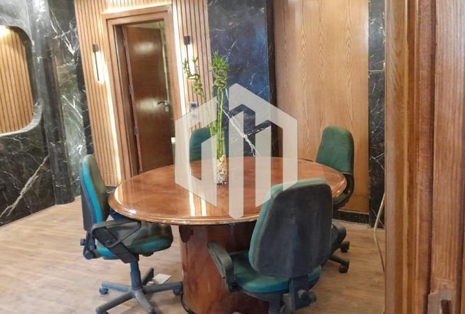 8192095 - Property Image 2