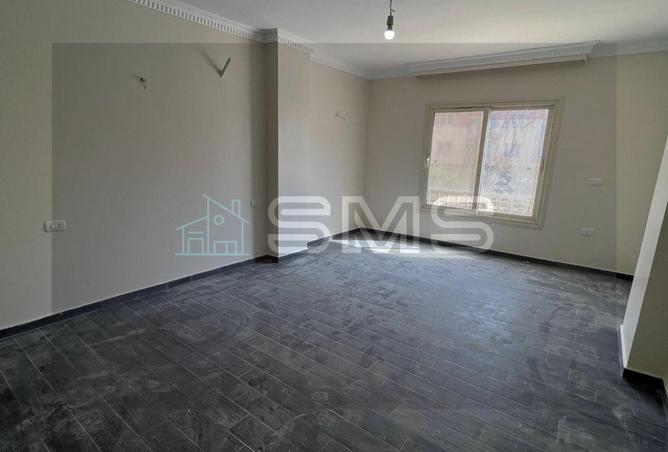 8273253 - صورة العقار 2