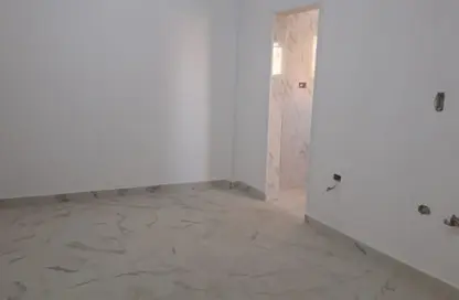 Apartment - 2 Bedrooms - 1 Bathroom for sale in Wadi Al Nile St. - Mohandessin - Giza