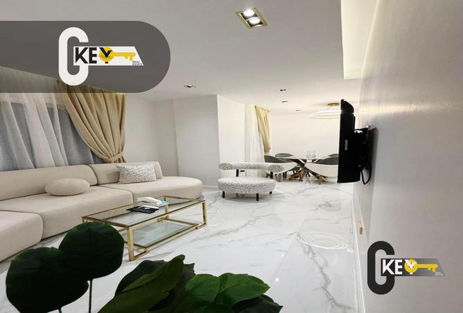 8259023 - Property Image 2