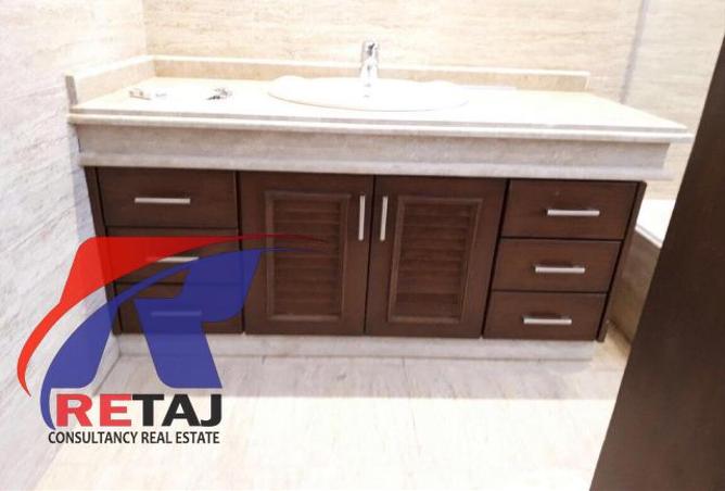 7989860 - Property Image 3