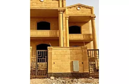 Apartment - 4 Bedrooms - 2 Bathrooms for sale in 9th District - Sheikh Zayed City - Giza