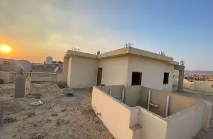 Roof - 2 Bedrooms - 1 Bathroom for sale in Obour City - Qalyubia