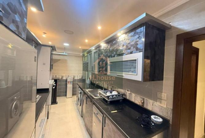 8111613 - Property Image 2