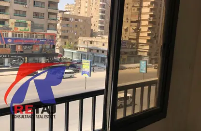 شقة - 3 غرف نوم - 2 حمامات للايجار في شارع مصطفي النحاس - المنطقة السادسة - مدينة نصر - القاهرة