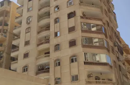 شقة - 3 غرف نوم - 2 حمامات للبيع في شارع المشير احمد اسماعيل - مدينة العبور - الحي السابع - مدينة العبور - القليوبية