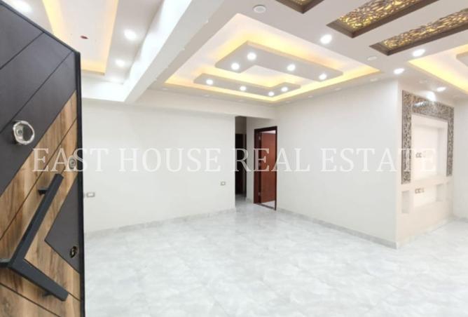 8062065 - Property Image 2