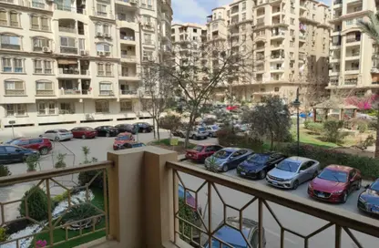 شقة - 2 غرف نوم - 2 حمامات للبيع في شارع مدرسة البارون - الهضبة الوسطي - المقطم - القاهرة