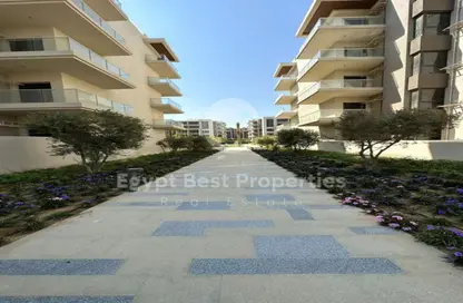 Apartment - 3 Bedrooms - 2 Bathrooms for sale in Hyde Park - New Cairo City - Cairo