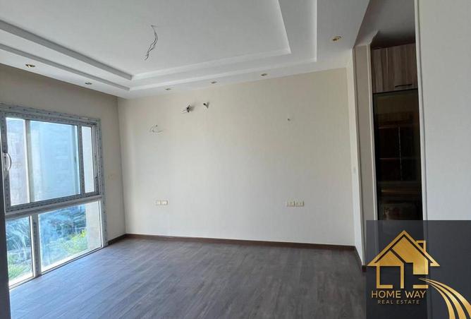 8483583 - Property Image 2