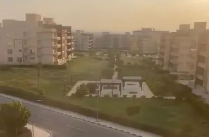 Apartment - 3 Bedrooms - 2 Bathrooms for sale in Wesal City - El Shorouk Compounds - Shorouk City - Cairo