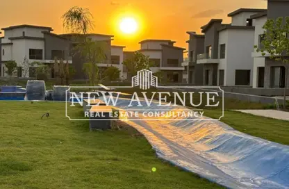 Apartment - 3 Bedrooms - 3 Bathrooms for sale in Creek Town - The 1st Settlement - New Cairo City - Cairo