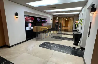 مكتب عمل جماعي - استوديو - 3 حمامات للايجار في شارع التسعين الجنوبي - التجمع الخامس - مدينة القاهرة الجديدة - القاهرة