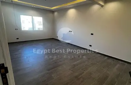 Villa - 6 Bedrooms - 5 Bathrooms for sale in Mivida - 5th Settlement Compounds - The 5th Settlement - New Cairo City - Cairo