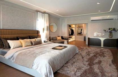 Apartment - 3 Bedrooms - 3 Bathrooms for sale in Royal City - Sheikh Zayed Compounds - Sheikh Zayed City - Giza