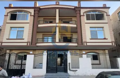 Apartment - 5 Bedrooms - 3 Bathrooms for sale in El Banafseg 12 - El Banafseg - New Cairo City - Cairo