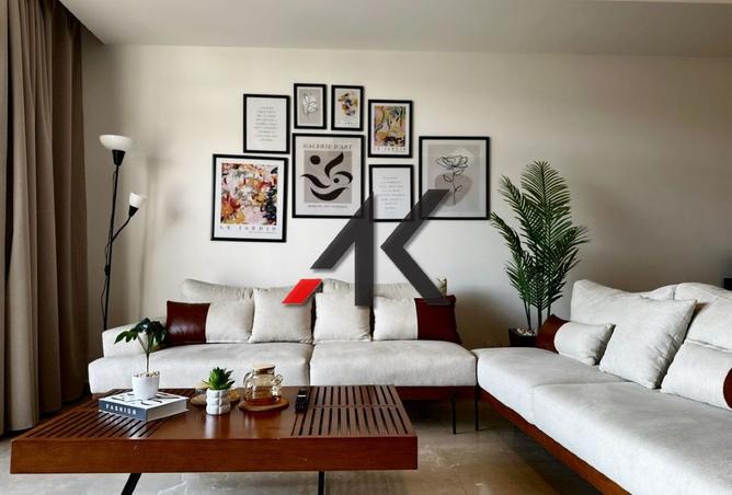 8321438 - Property Image 2