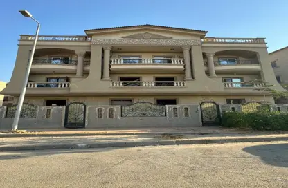 دوبلكس - 3 غرف نوم - 3 حمامات للبيع في المجاورة الاولي - الحي الثالث شرق - مدينة الشروق - القاهرة