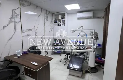 Clinic - Studio - 1 Bathroom for sale in Al Orouba Tunnel - Roxy - Heliopolis - Masr El Gedida - Cairo