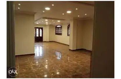 Apartment - 3 Bedrooms - 2 Bathrooms for sale in Al Mansoura - Al Daqahlya