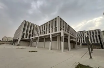 Office Space - Studio - 2 Bathrooms for rent in Mivida - 5th Settlement Compounds - The 5th Settlement - New Cairo City - Cairo