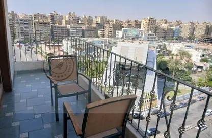 Apartment - 3 Bedrooms - 2 Bathrooms for sale in Omarat Al Saudeya St. - Masaken Al Mohandesin - Nasr City - Cairo