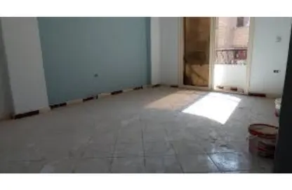 Whole Building - 5 Bedrooms - 1 Bathroom for sale in Al Mansoura - Al Daqahlya