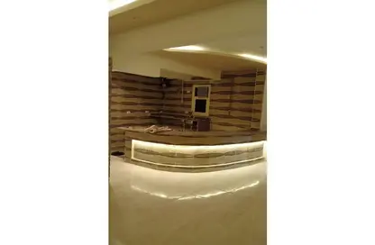 Apartment - 2 Bedrooms - 2 Bathrooms for sale in Al Merghany St. - Ard El Golf - Heliopolis - Masr El Gedida - Cairo