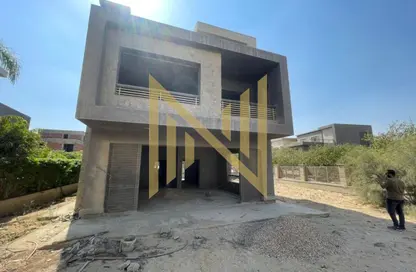 فيلا - 4 غرف نوم - 5 حمامات للبيع في نيو جيزة - طريق مصر اسكندرية الصحراوي - مدينة 6 أكتوبر - الجيزة