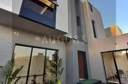 Villa - 4 Bedrooms - 4 Bathrooms for sale in Stei8ht - The 1st Settlement - New Cairo City - Cairo