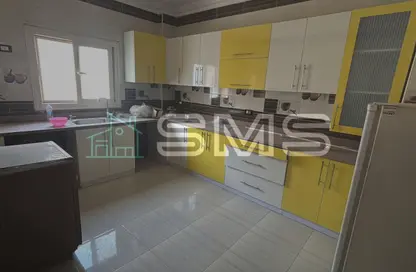 شقة - 1 حمام للايجار في غرب الجولف - كمبوندات القطامية - القطامية - مدينة القاهرة الجديدة - القاهرة