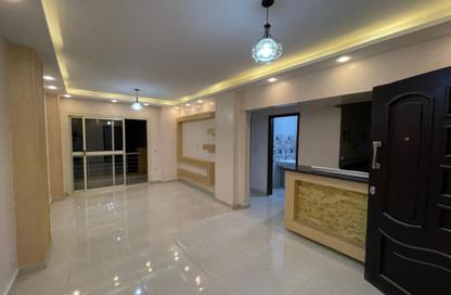 Apartment - 2 Bedrooms - 1 Bathroom for rent in Degla Palms - Al Wahat Road - 6 October City - Giza