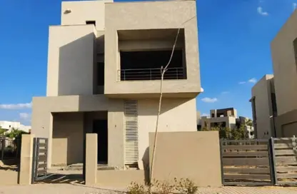 Villa - 5 Bedrooms - 5 Bathrooms for sale in The Crown - Cairo Alexandria Desert Road - 6 October City - Giza