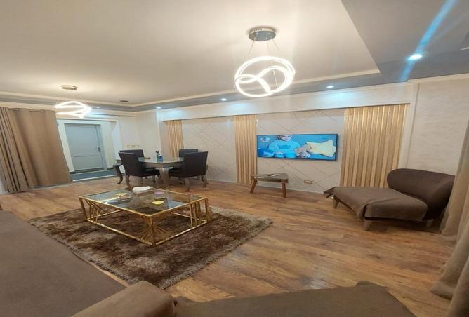 8319081 - Property Main Image