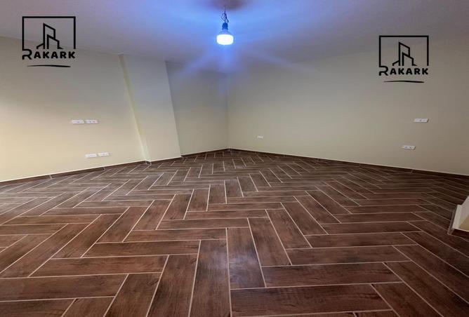 8174623 - Property Image 3