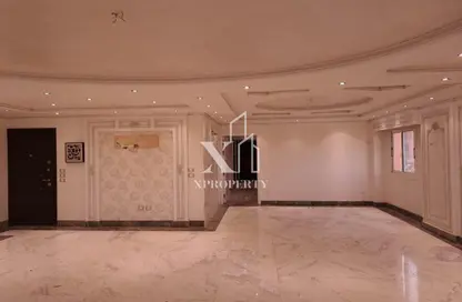 Apartment - 4 Bedrooms - 3 Bathrooms for sale in Continental Gardens - 12th District - Sheikh Zayed City - Giza