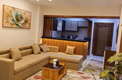 شقة - 2 غرف نوم - 1 حمام للايجار في الحي السادس عشر - الشيخ زايد - الجيزة