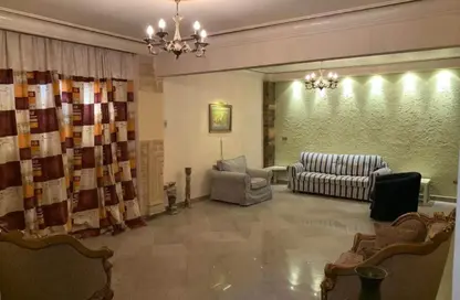 شقة - 3 غرف نوم - 2 حمامات للايجار في ميدان عمان - الدقي - الجيزة