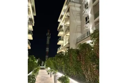Apartment - 4 Bedrooms - 4 Bathrooms for sale in Mountain View iCity - 5th Settlement Compounds - The 5th Settlement - New Cairo City - Cairo