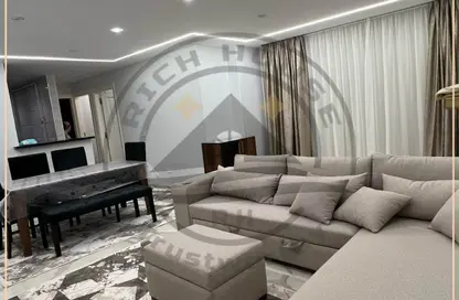 شقة - 2 غرف نوم - 1 حمام للايجار في شارع مدرسة الريادة - سموحة - حي شرق - الاسكندرية