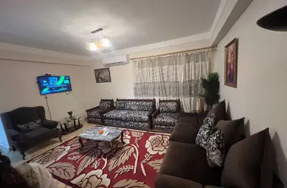 Apartment - 2 Bedrooms - 1 Bathroom for rent in Al Agouza - Giza