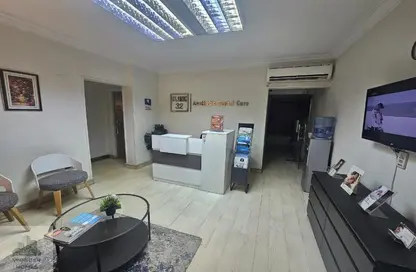 Clinic - Studio - 1 Bathroom for sale in Al Nasr St. - El Laselky - New Maadi - Hay El Maadi - Cairo