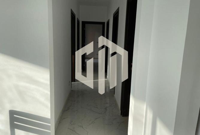 8323081 - Property Image 2