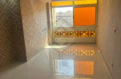 Apartment - 3 Bedrooms - 1 Bathroom for sale in Moharam Bek St. - Moharam Bek - Hay Wasat - Alexandria