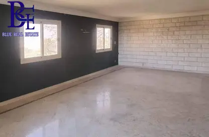 Apartment - 3 Bedrooms - 2 Bathrooms for sale in Zayed 2000 - 4th District - Sheikh Zayed City - Giza