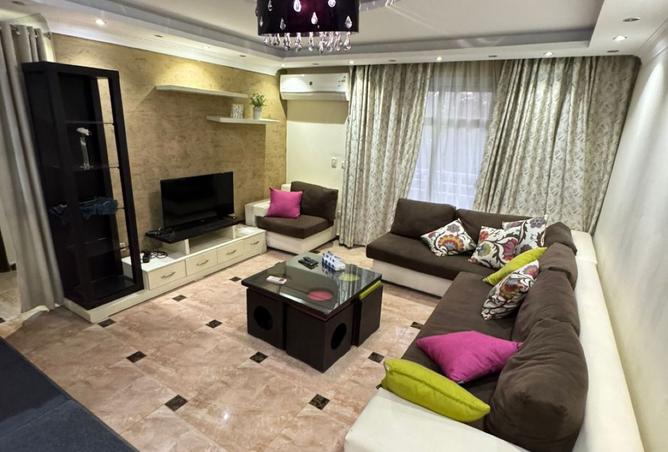 8323587 - Property Image 2