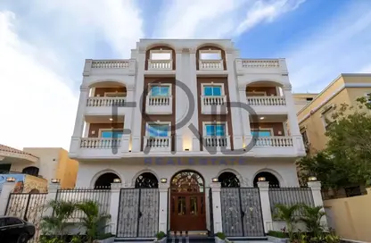 Apartment - 4 Bedrooms - 3 Bathrooms for sale in Al Shouyfat - 5th Settlement Compounds - The 5th Settlement - New Cairo City - Cairo