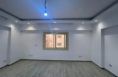 Apartment - 3 Bedrooms - 3 Bathrooms for rent in North Lotus - El Lotus - New Cairo City - Cairo