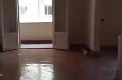 شقة - 3 غرف نوم - 2 حمامات للبيع في العجوزة - الجيزة