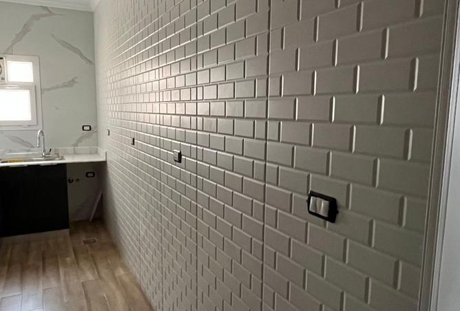 8281705 - Property Image 2